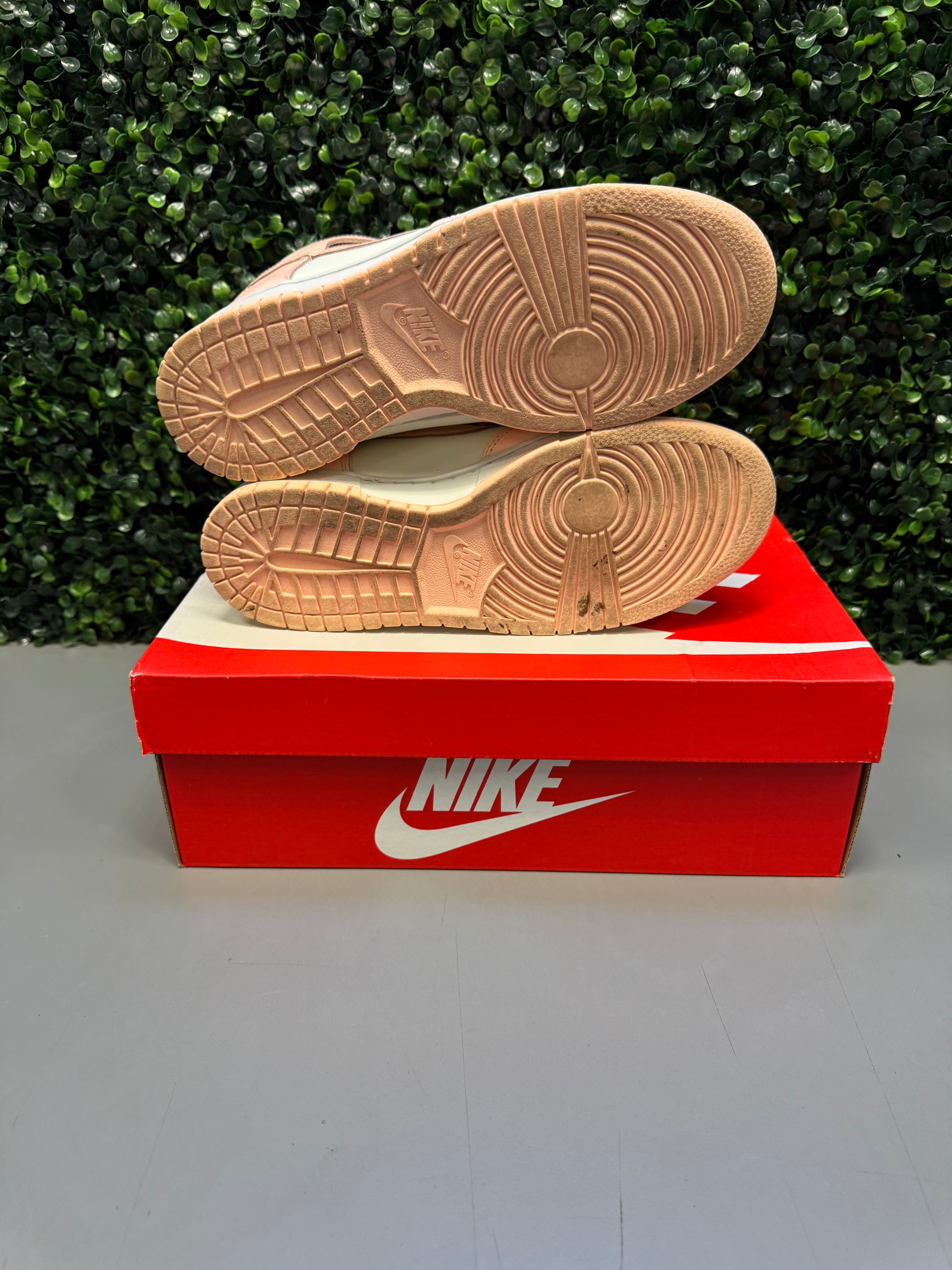 Nike Dunk High "Crimson Tint" Size 7.5Y / 9W Preowned