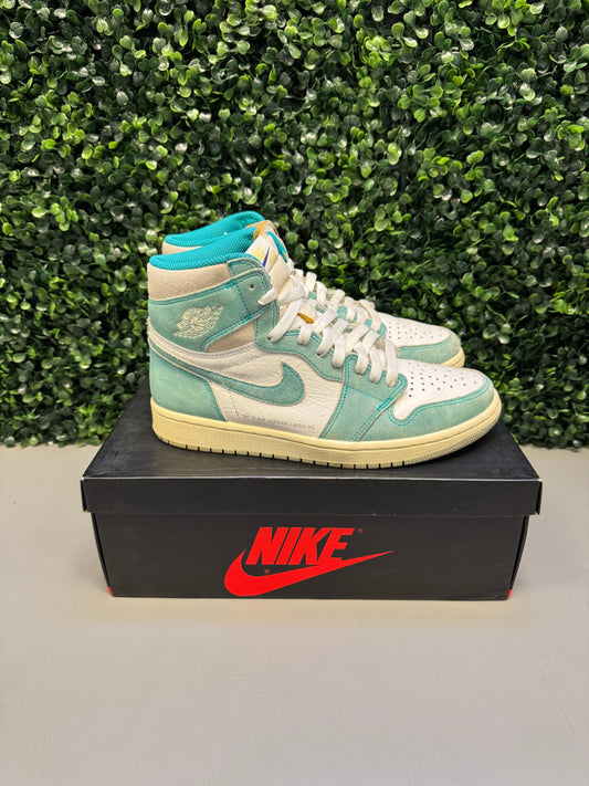 Jordan 1 "Turbo Green" Size 8.5 Preonwed