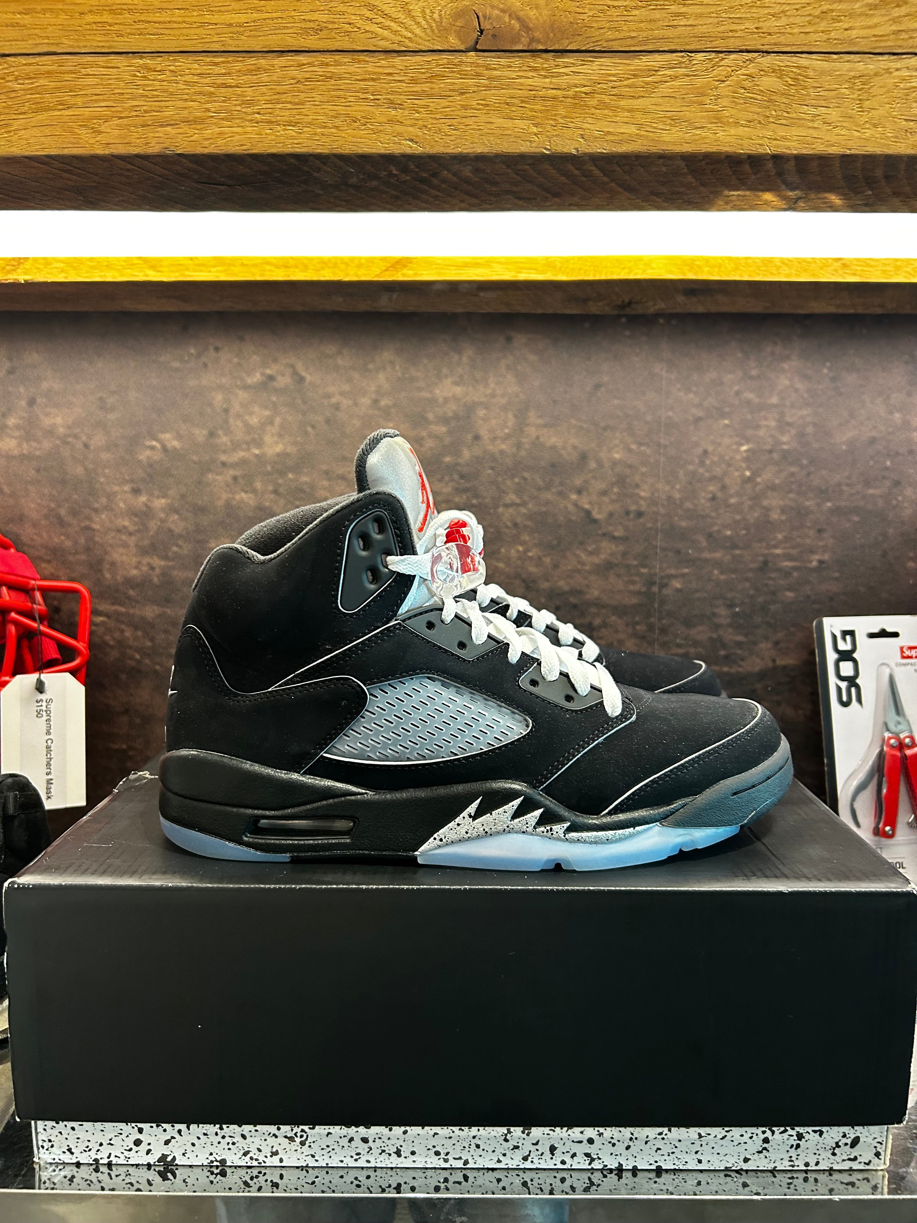 Jordan 5 Retro OG "Black Metallic Reimagined" Size 8.5 Worn 1x/ Pads