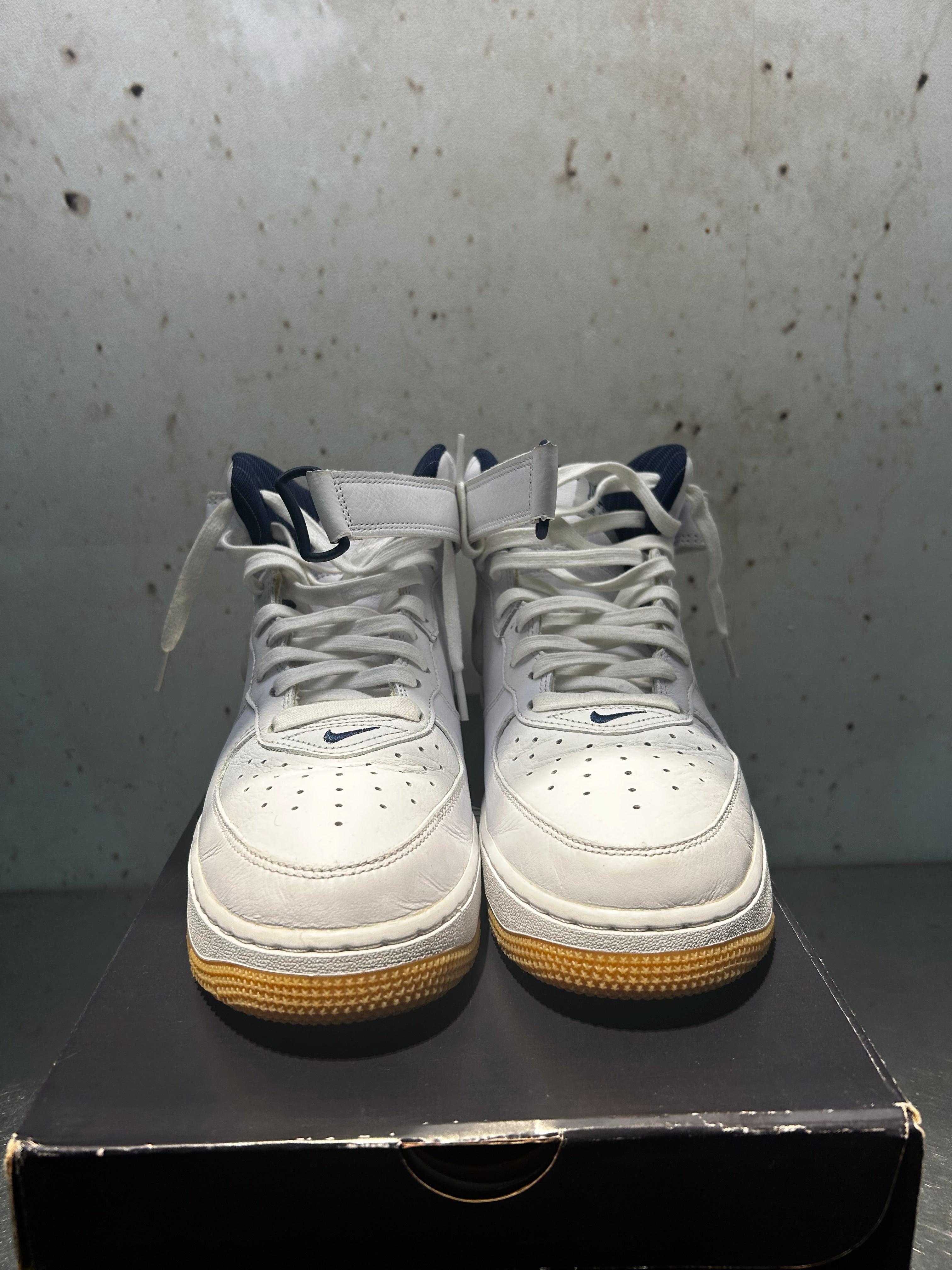 Nike Air Force 1 Mid QS "Jewel NYC White MidNight Navy" Size 9 Preowned
