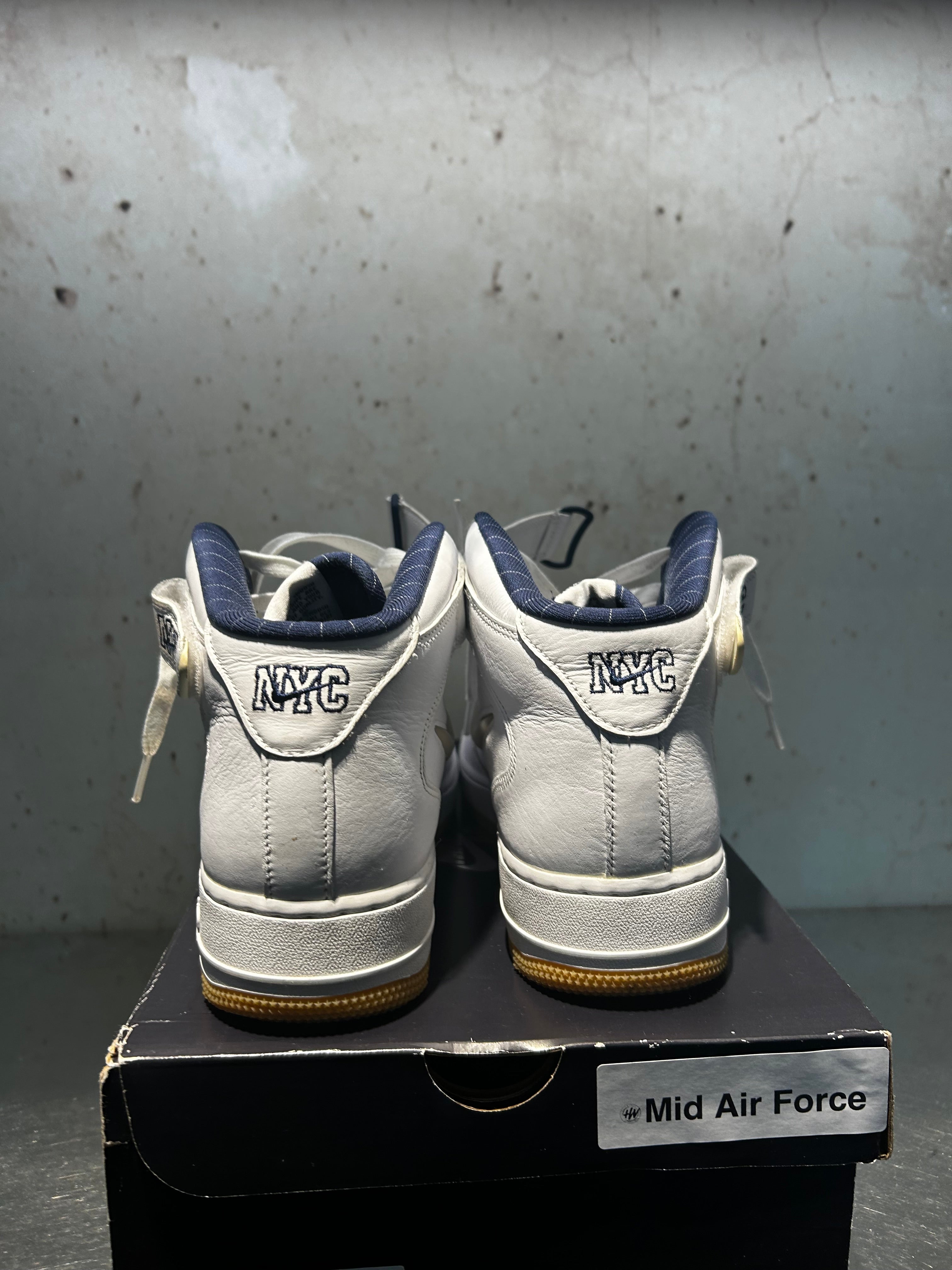 Nike Air Force 1 Mid QS "Jewel NYC White MidNight Navy" Size 9 Preowned