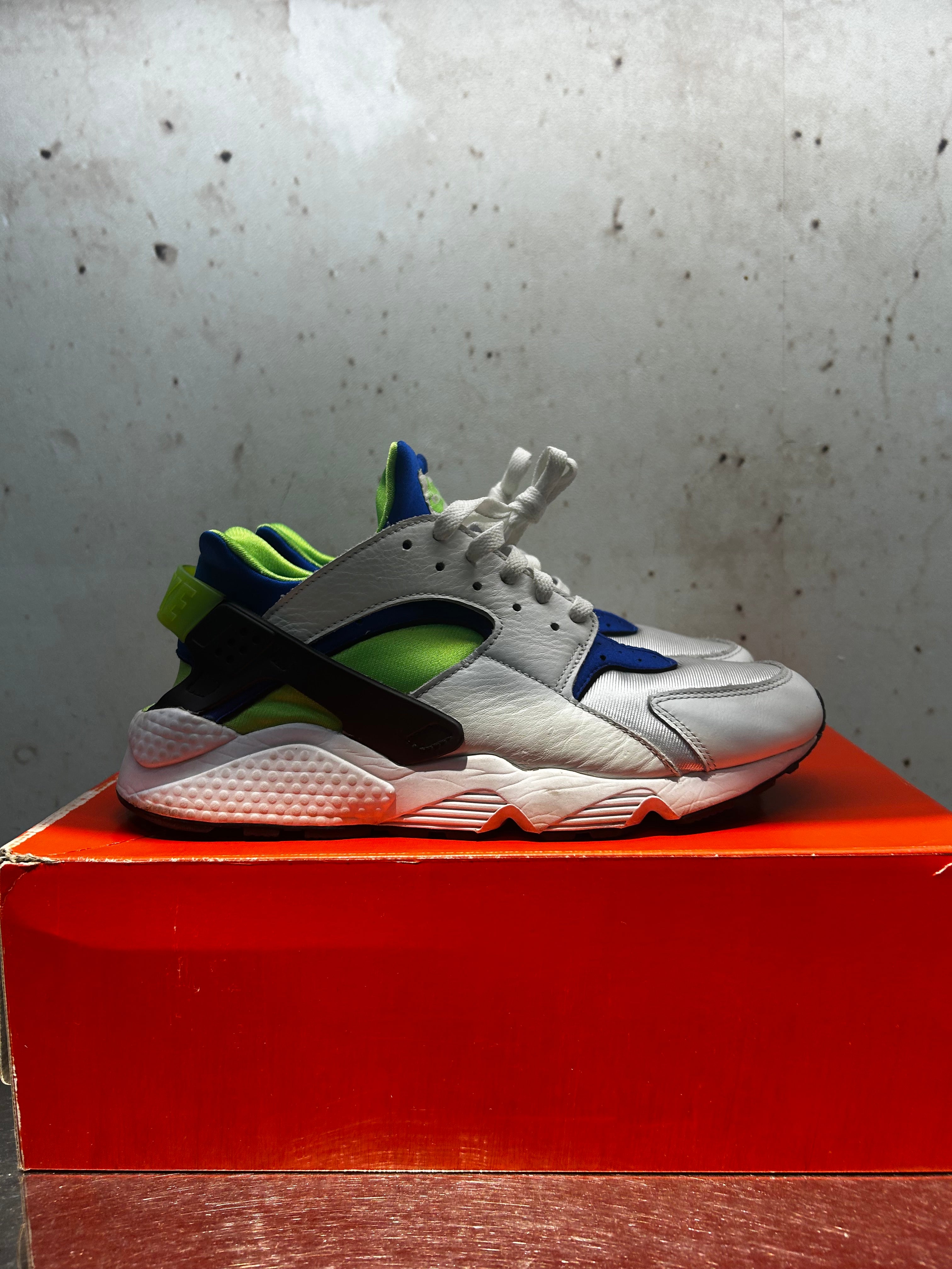Nike Air Huarache "Scream Green" Size 10 Preowned