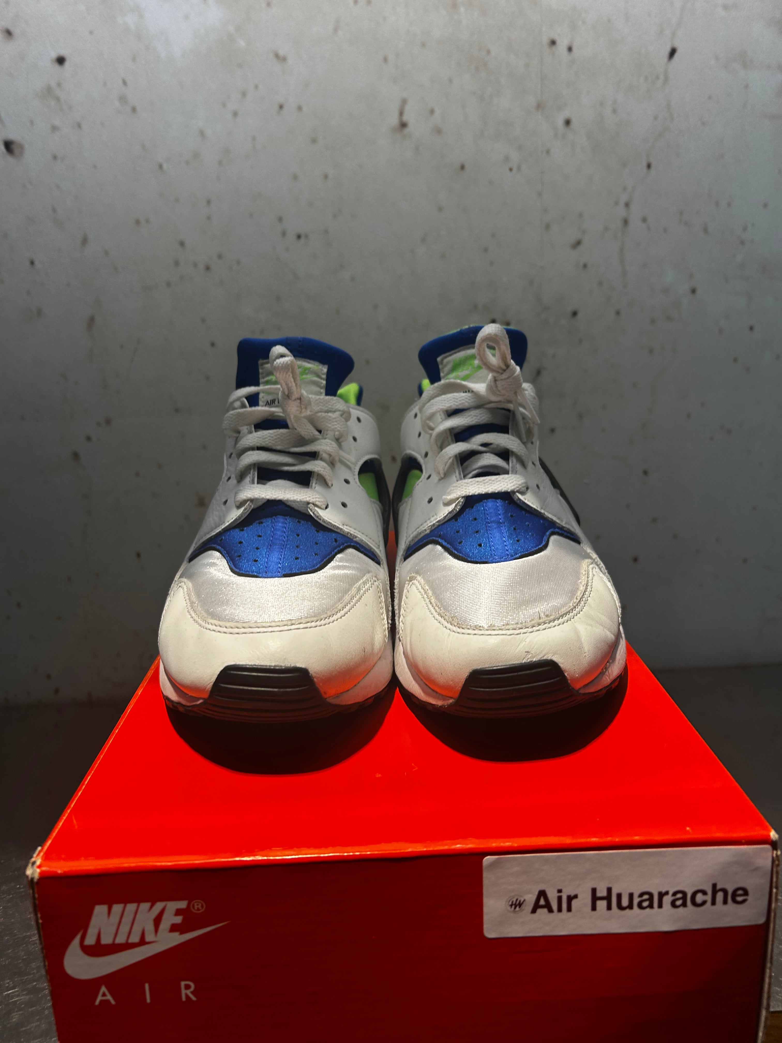 Nike Air Huarache "Scream Green" Size 10 Preowned