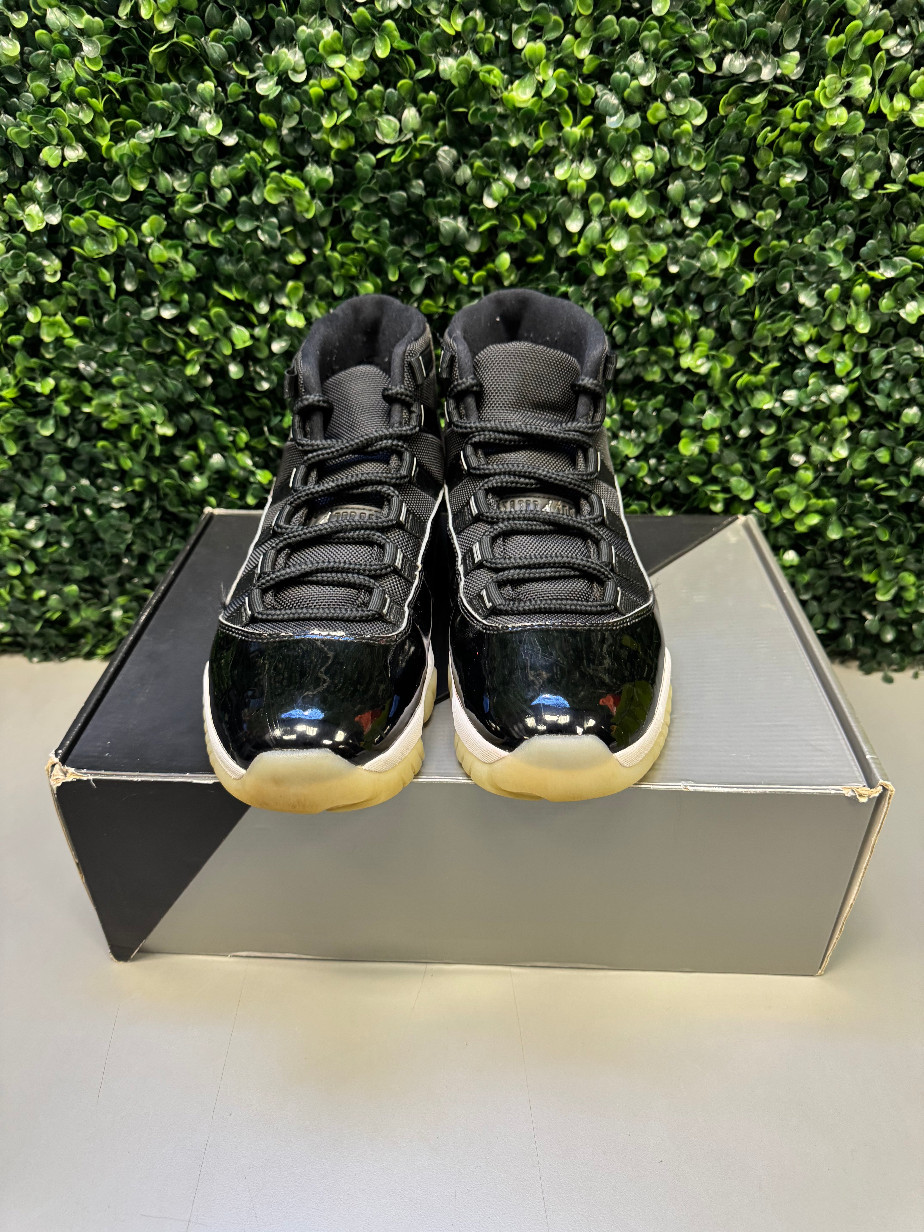 Jordan 11 "Jubilee" Size 9.5 Preowned
