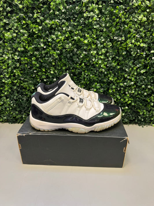 Jordan 11 Low "Iridescent" Size 11 Preowned