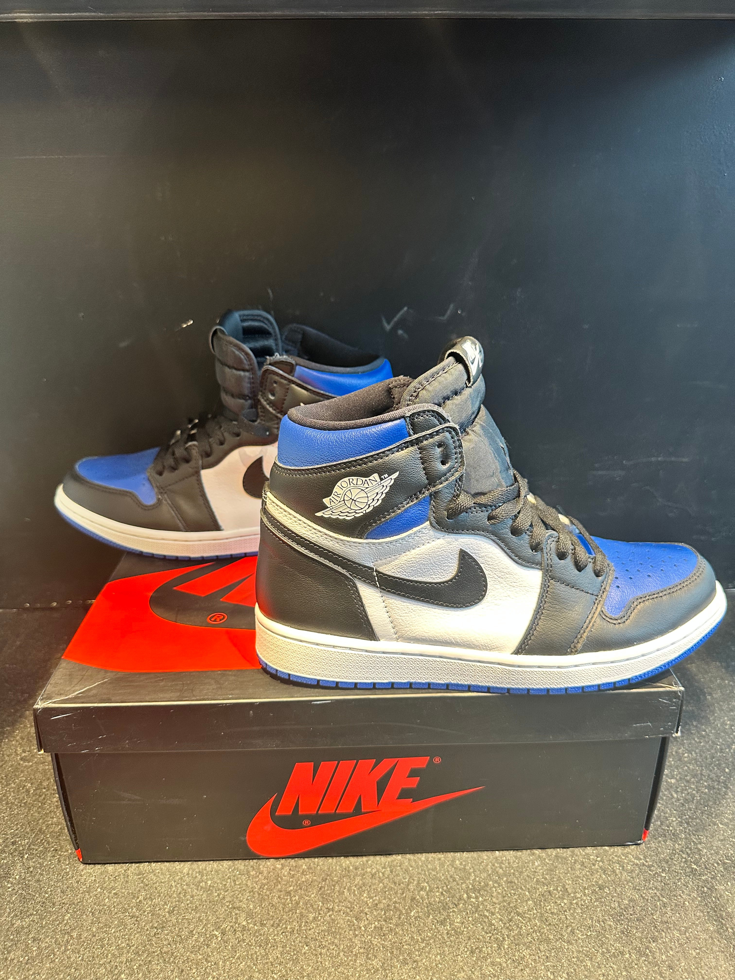 Air Jordan 1 "Royal Toe" Size 8.5 Pre Owned