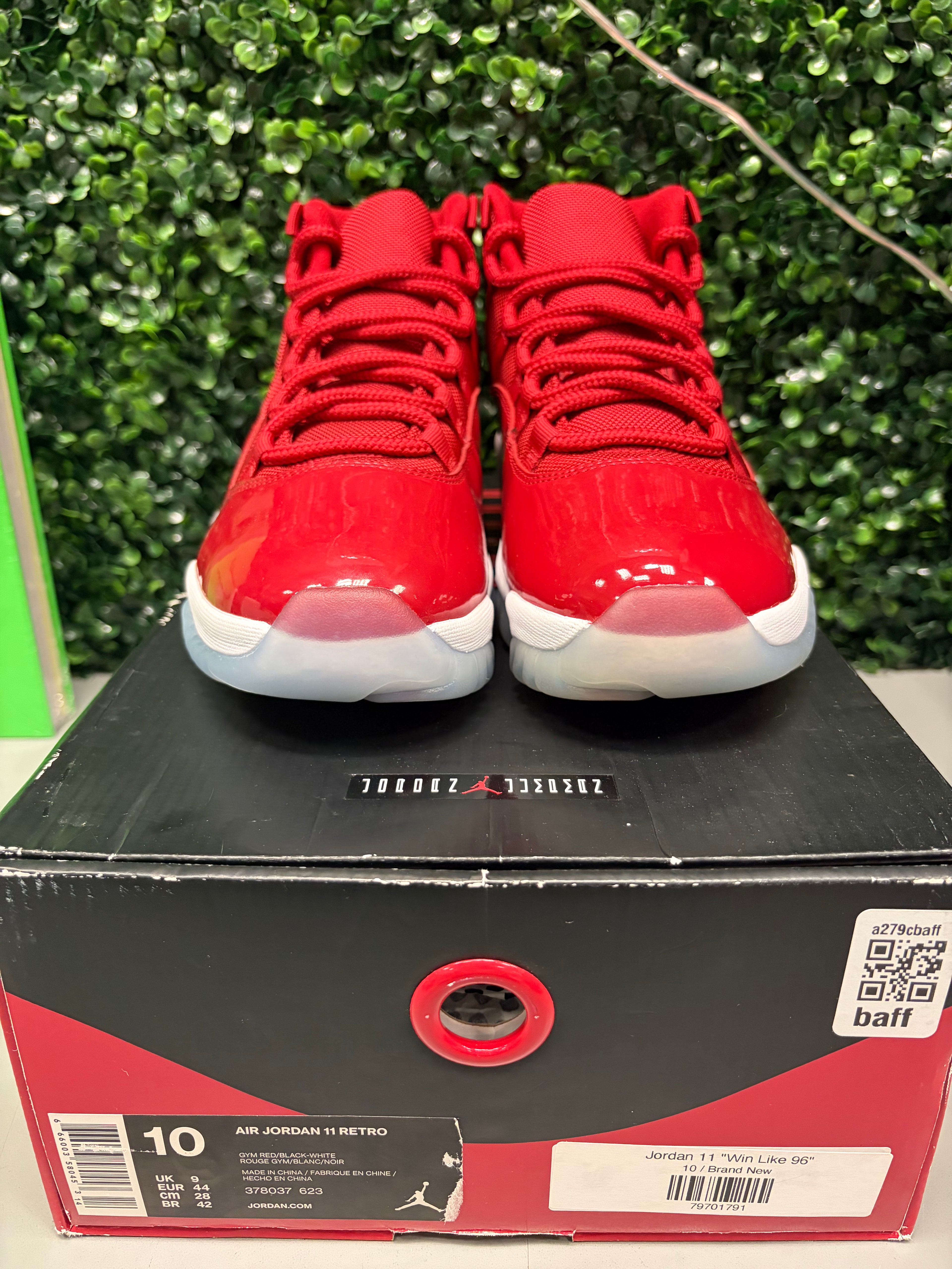 Jordan 11 Retro Win Like 96 (Pre Owned)