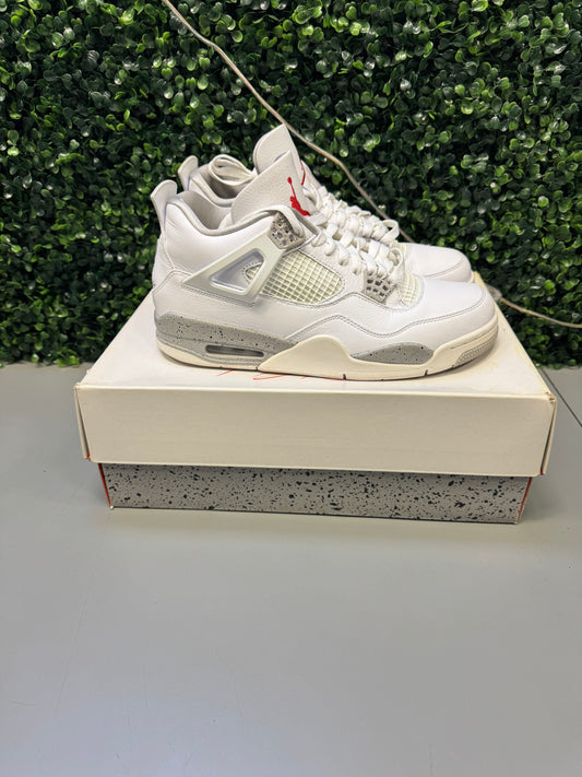 Jordan 4 "White Oreo" Size 10 Preowned