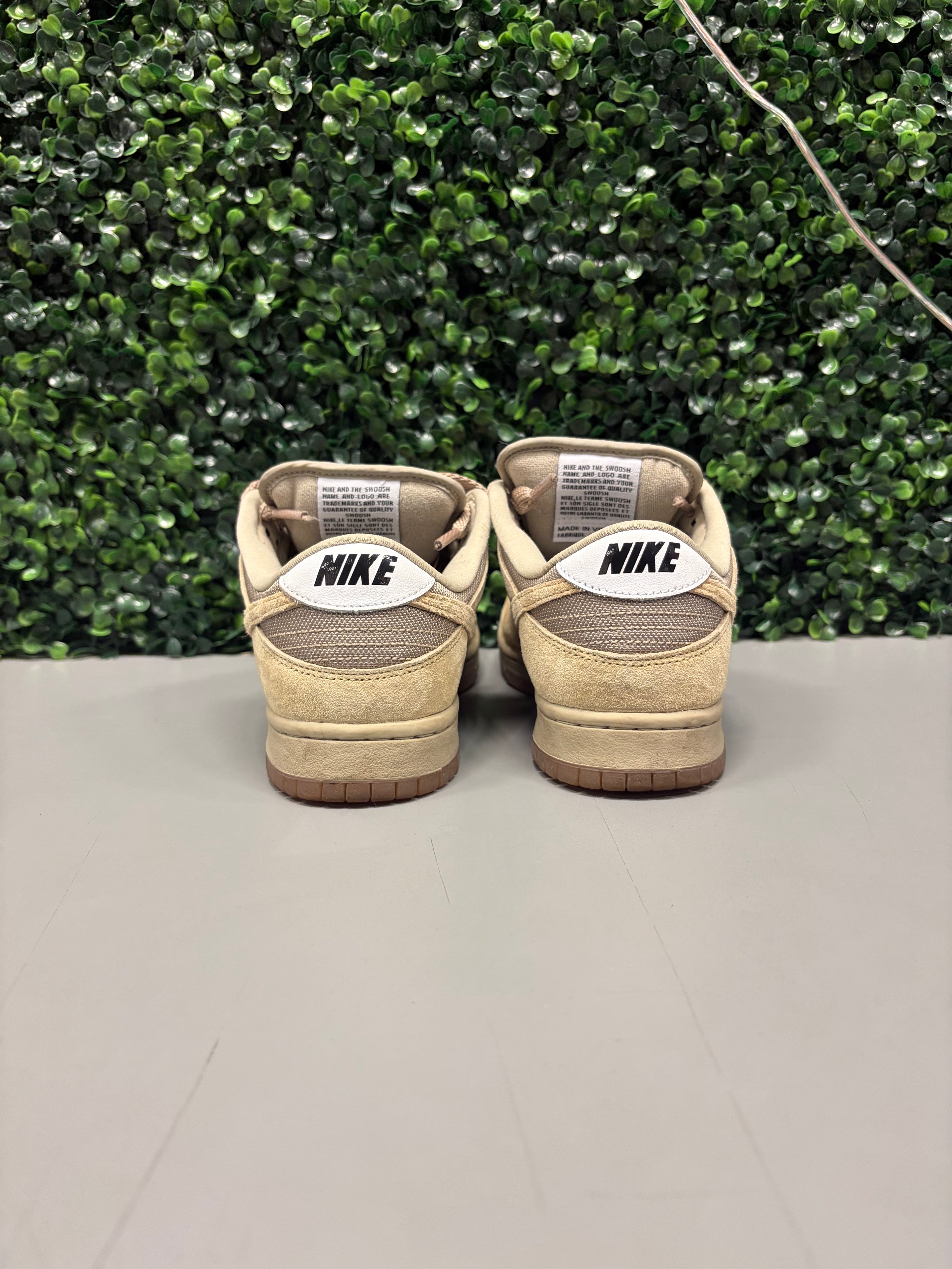 Nike SB Dunk Low Pro B "Parachute Beige" Size 6.5 Preowned (No Box)