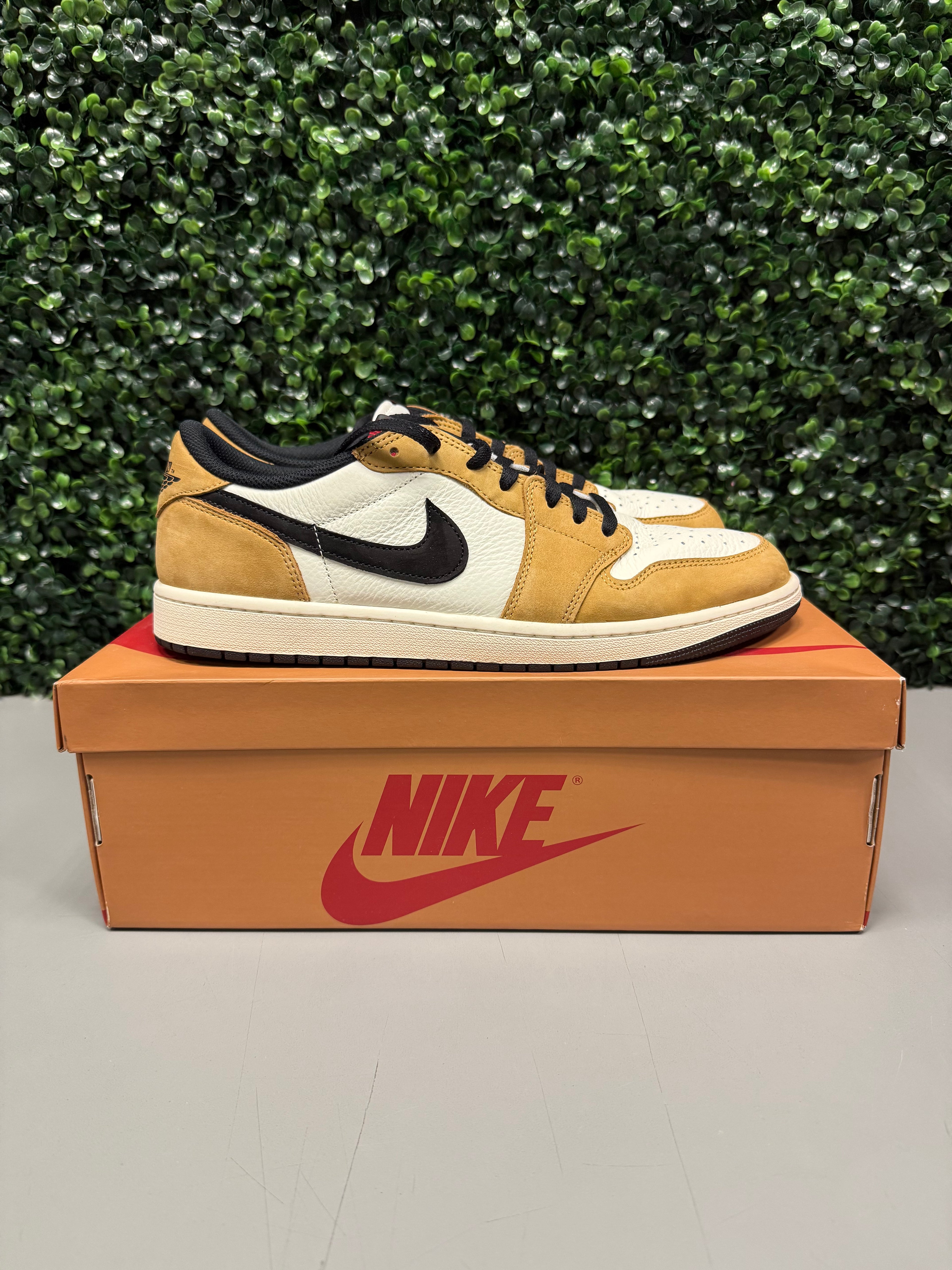 Jordan 1 Low OG "Rookie of the Year" Size 13 Pre-Owned