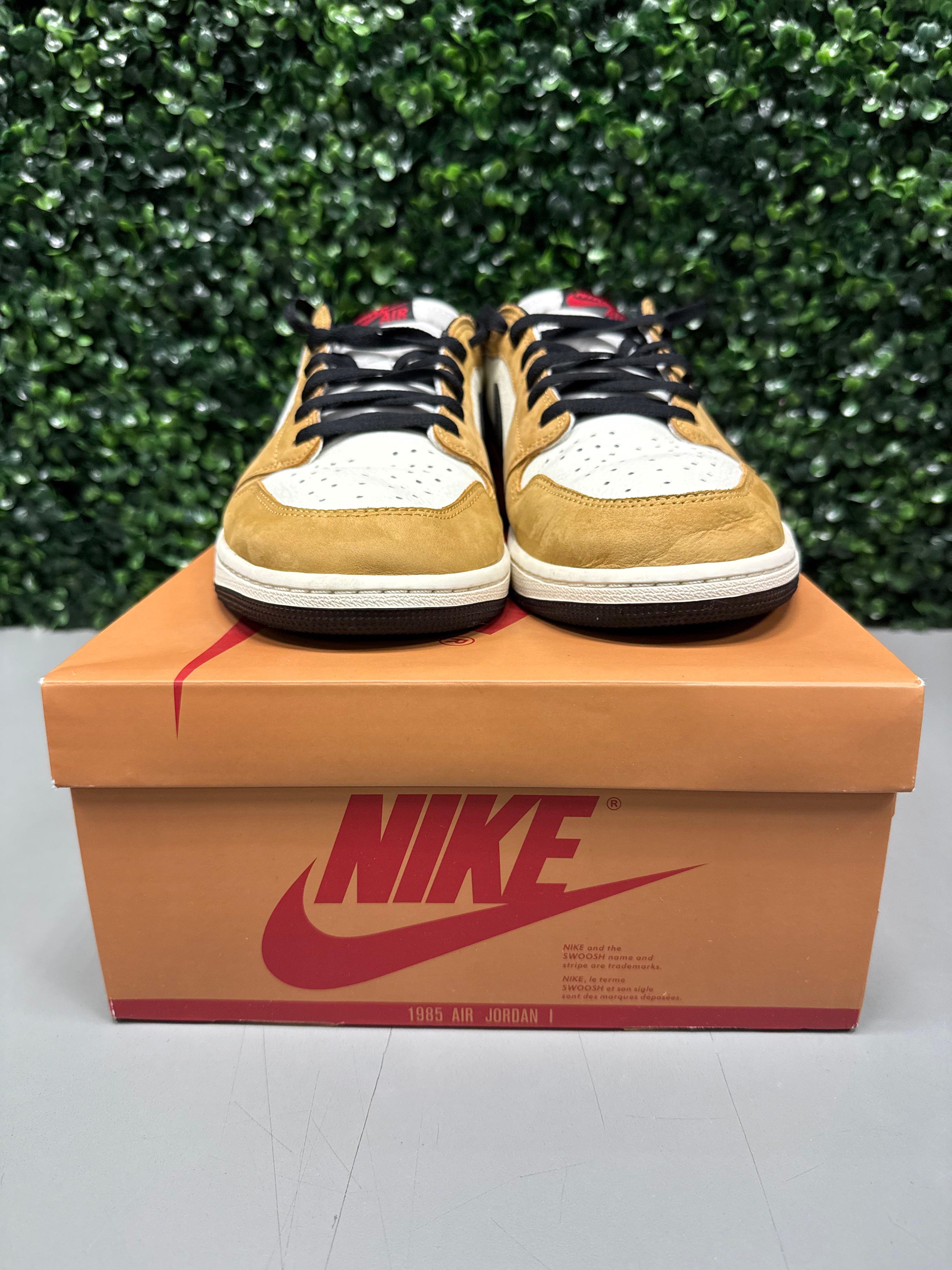 Jordan 1 Low OG "Rookie of the Year" Size 13 Pre-Owned