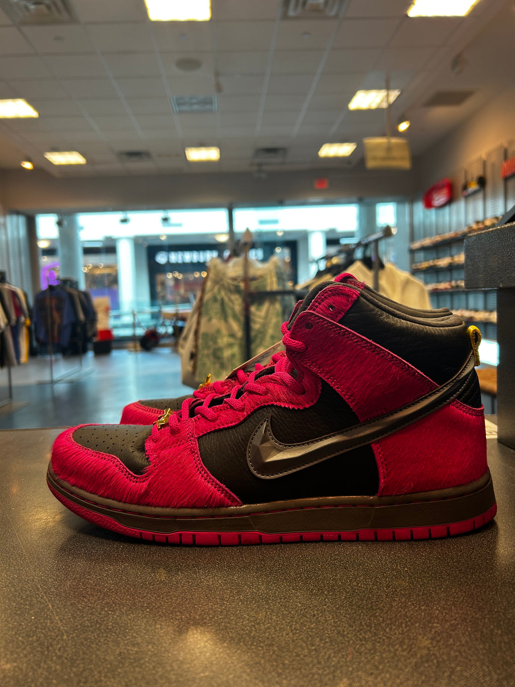 Dunk High SB "Run The Jewel" Size 11 Preowned