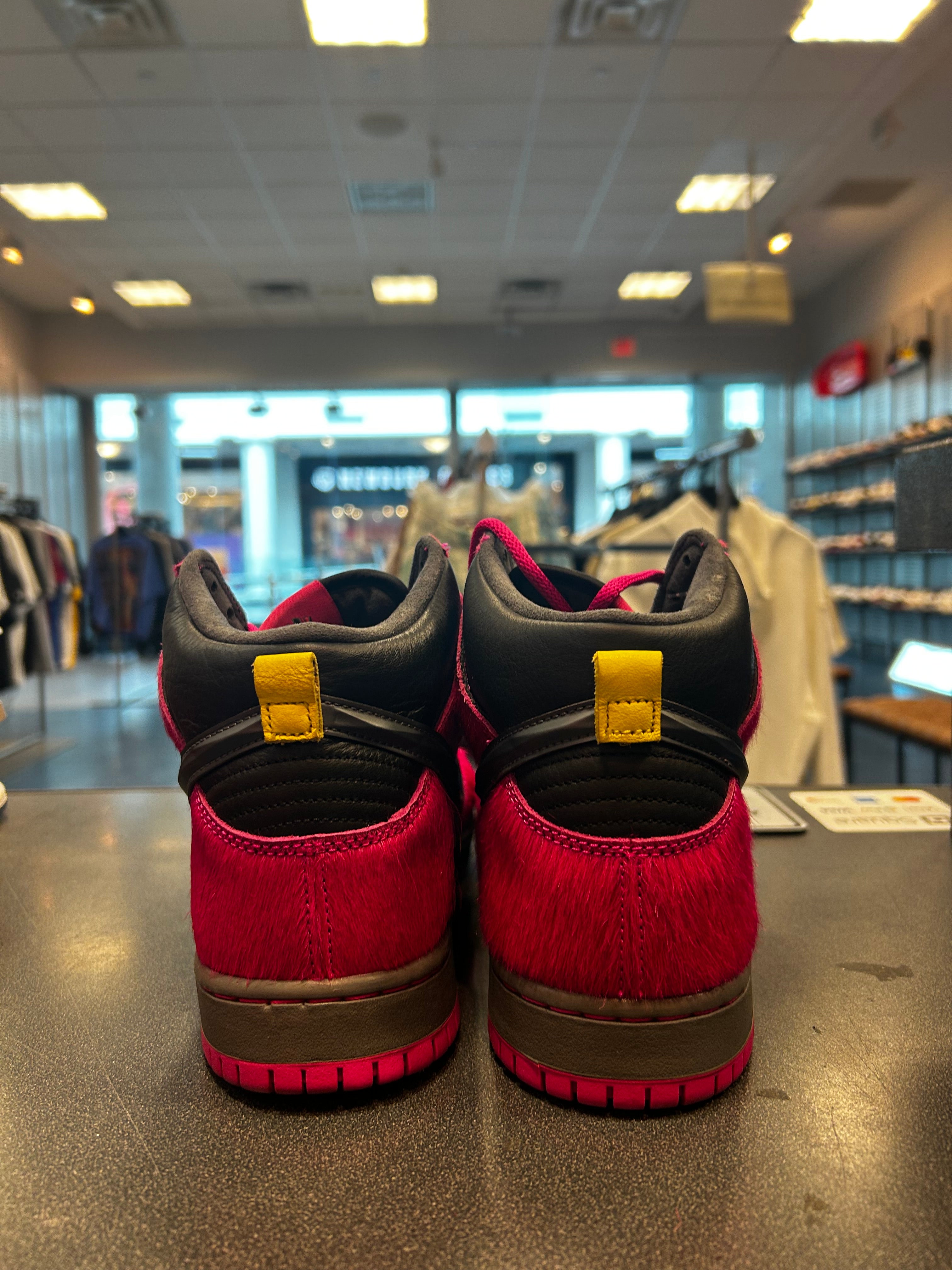 Dunk High SB "Run The Jewel" Size 11 Preowned