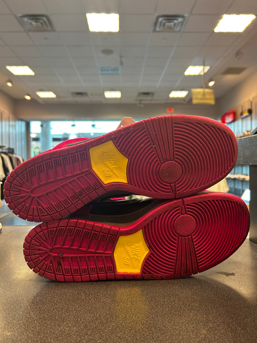 Dunk High SB "Run The Jewel" Size 11 Preowned