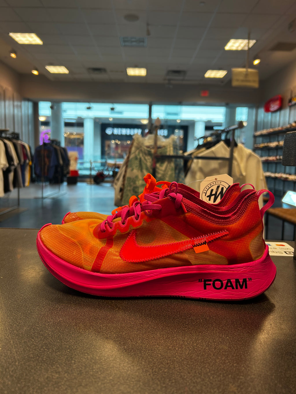 Off-White Zoom Fly "Pink" Size 11 Preowned