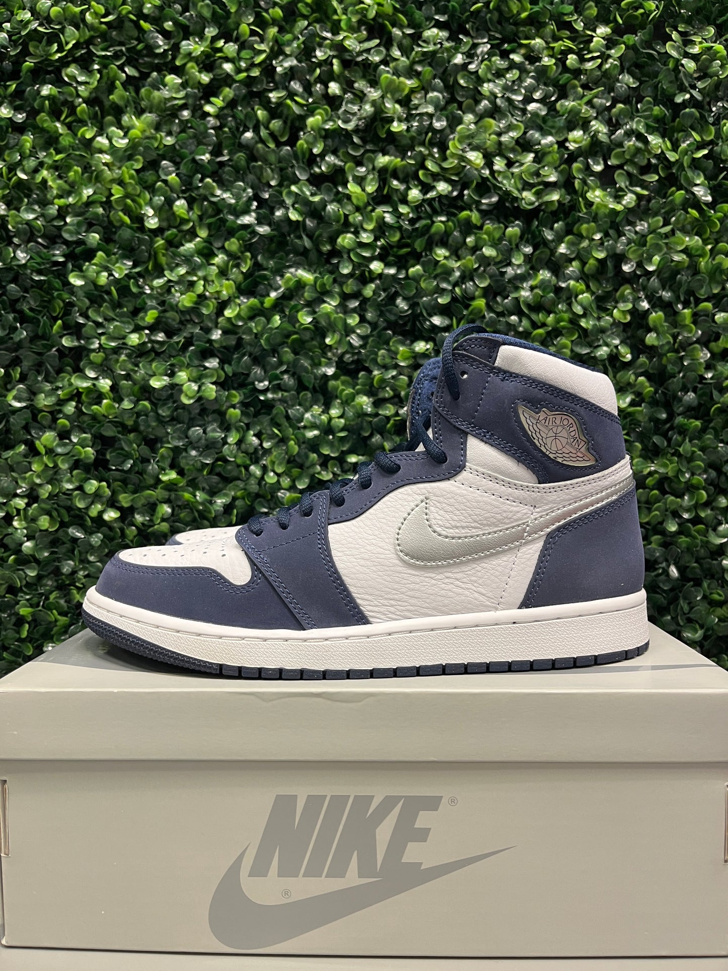 Jordan 1 High Midnight Navy Co.JP Size 9.5 Preowned