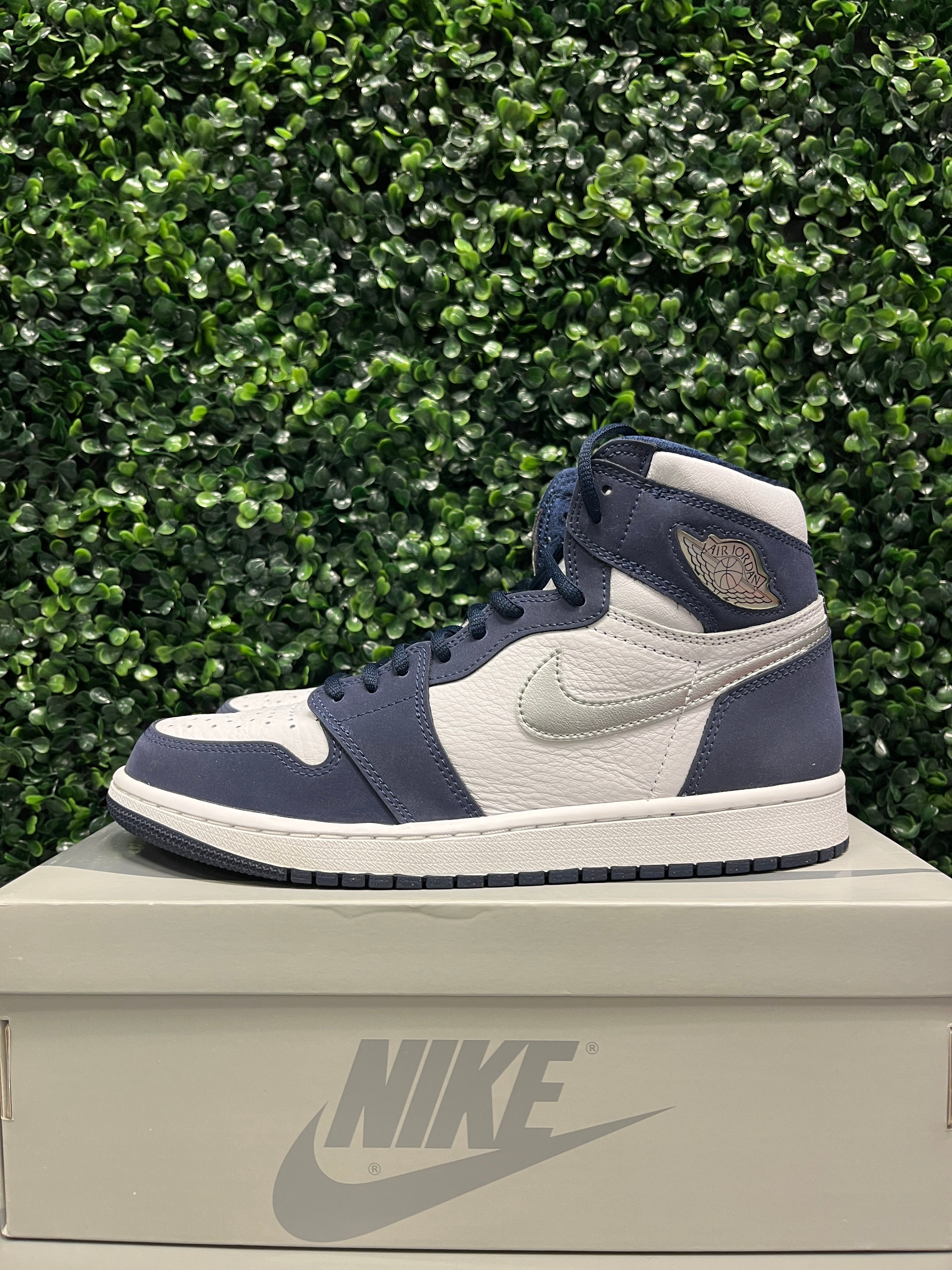 Jordan 1 High Midnight Navy Co.JP Size 9.5 Preowned