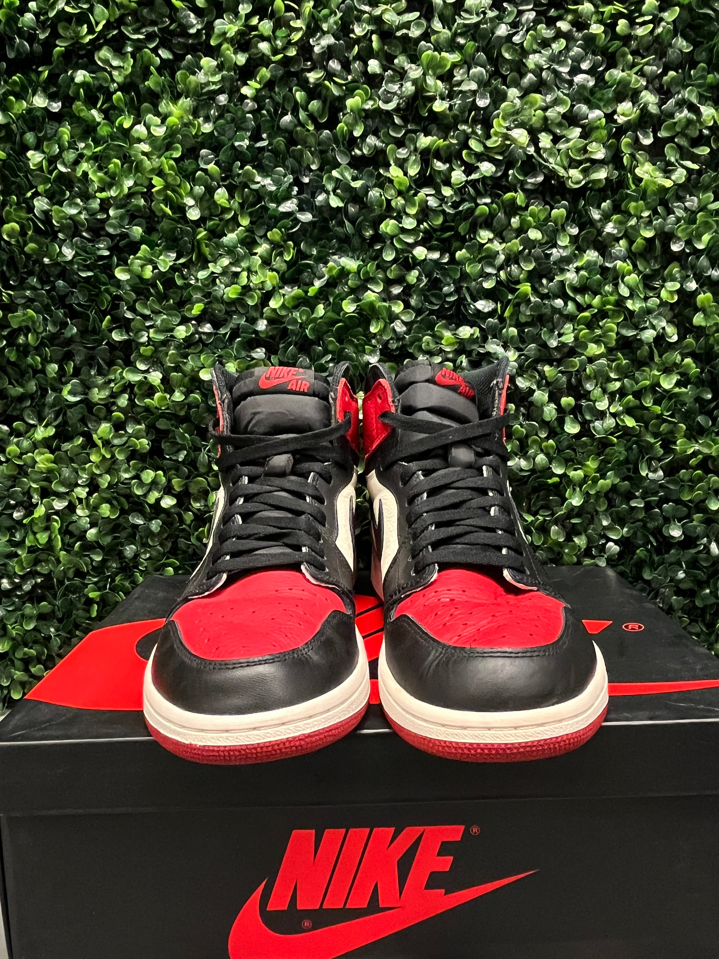 Jordan 1 High "Bred Toe" Size 10 Preowned
