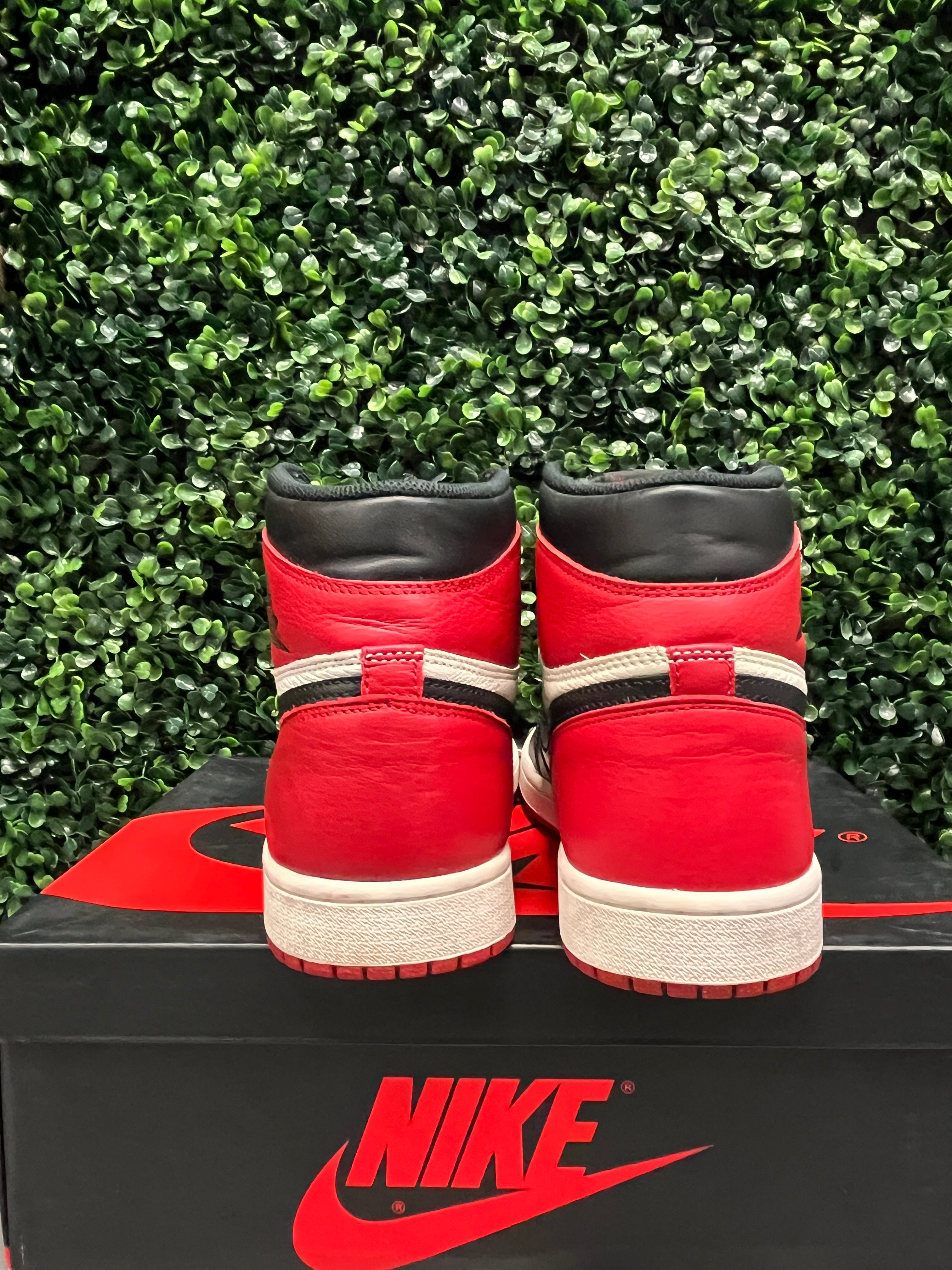 Jordan 1 High "Bred Toe" Size 10 Preowned