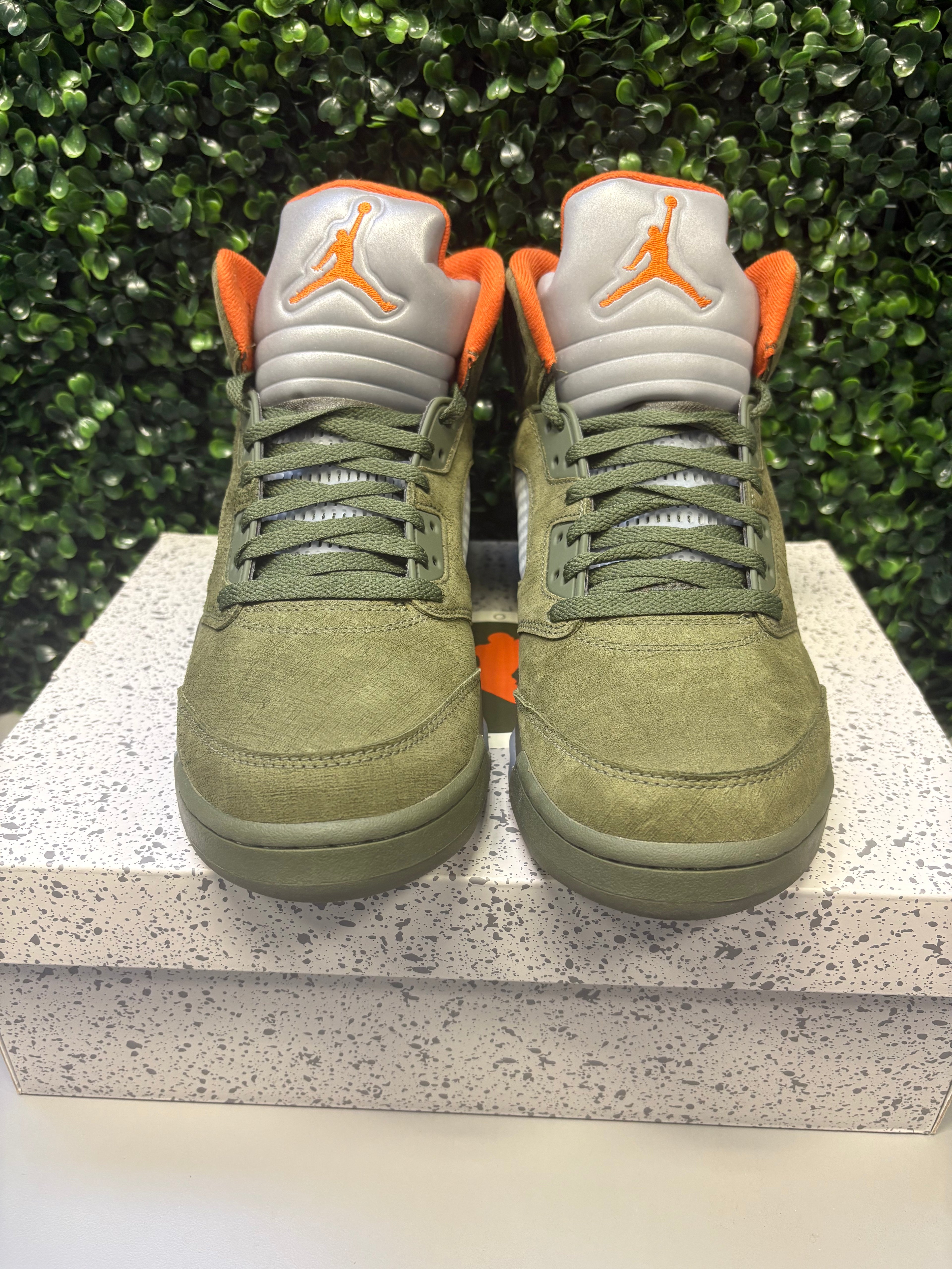 Jordan 5 "Olive" Size 10 Preowned