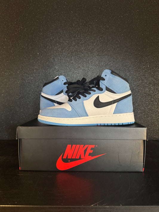 Jordan 1 Retro High 'University Blue' Size 5.5 Preowned with box