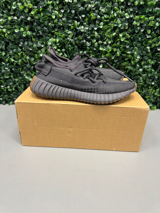 Yeezy 350 "Cinder" Size 4 Preowned