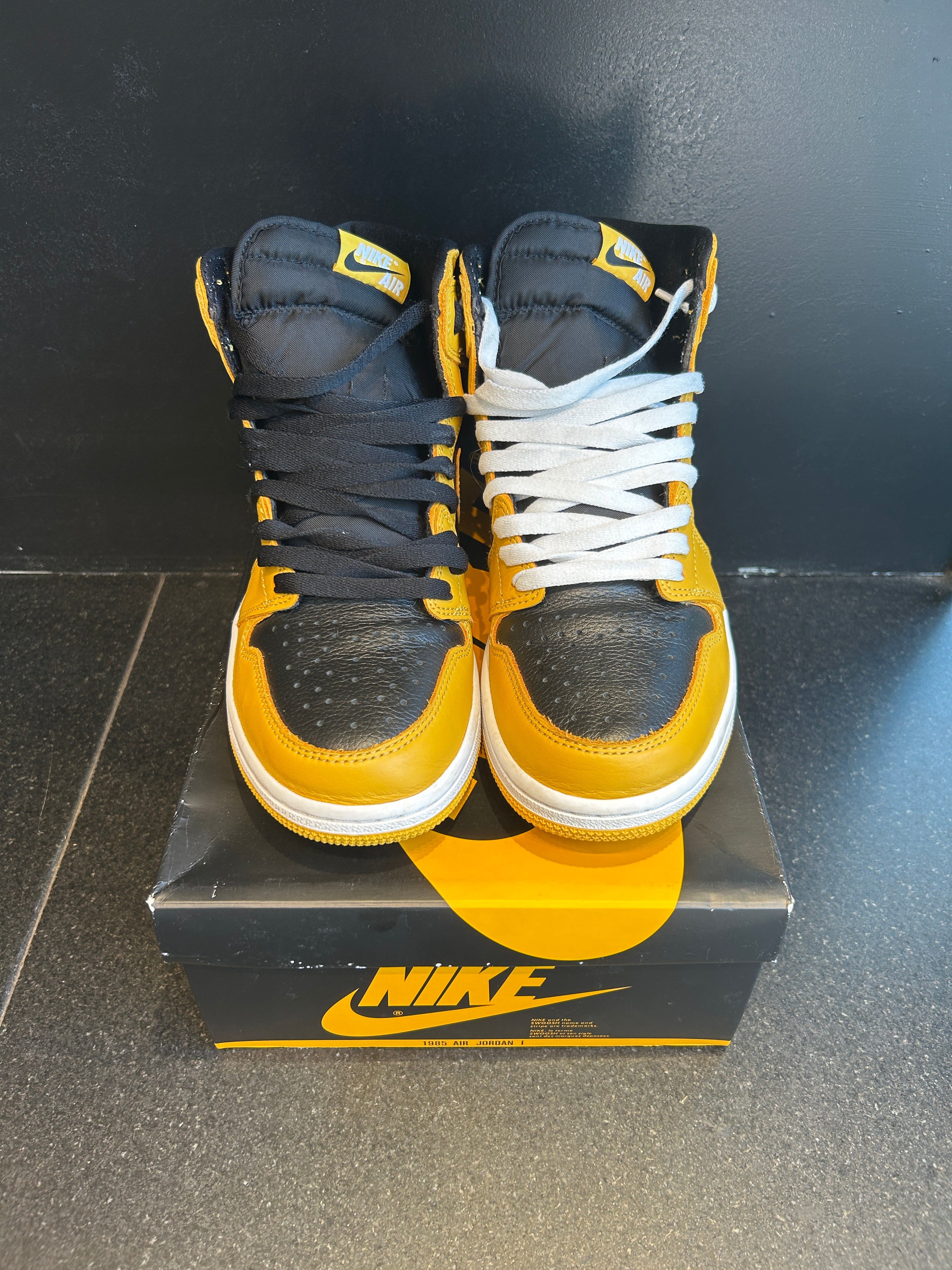 Jordan 1 High "Pollen" Preowned Size 9