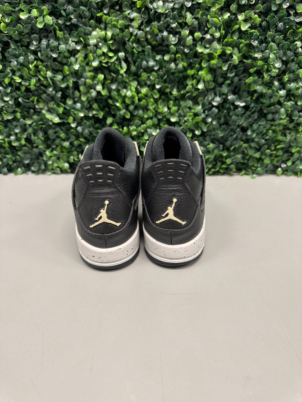 Jordan 4 "Black Oreo" Size 7Y Tried On