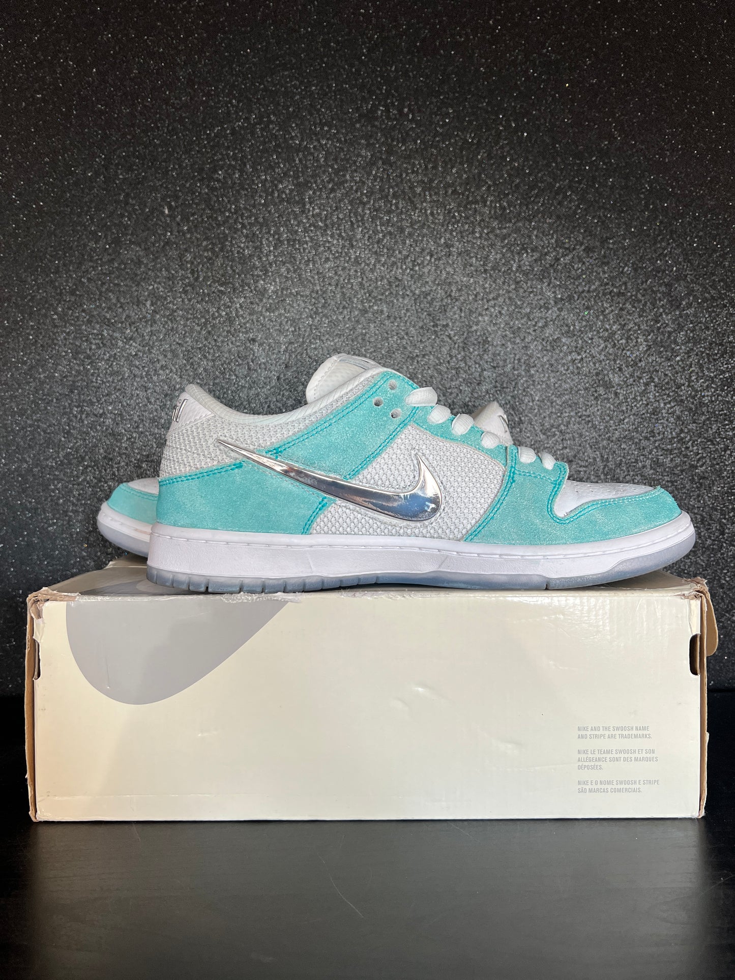 April Skateboards x Nike Dunk Low SB 'Turbo Green' Size 9 Preowned with box