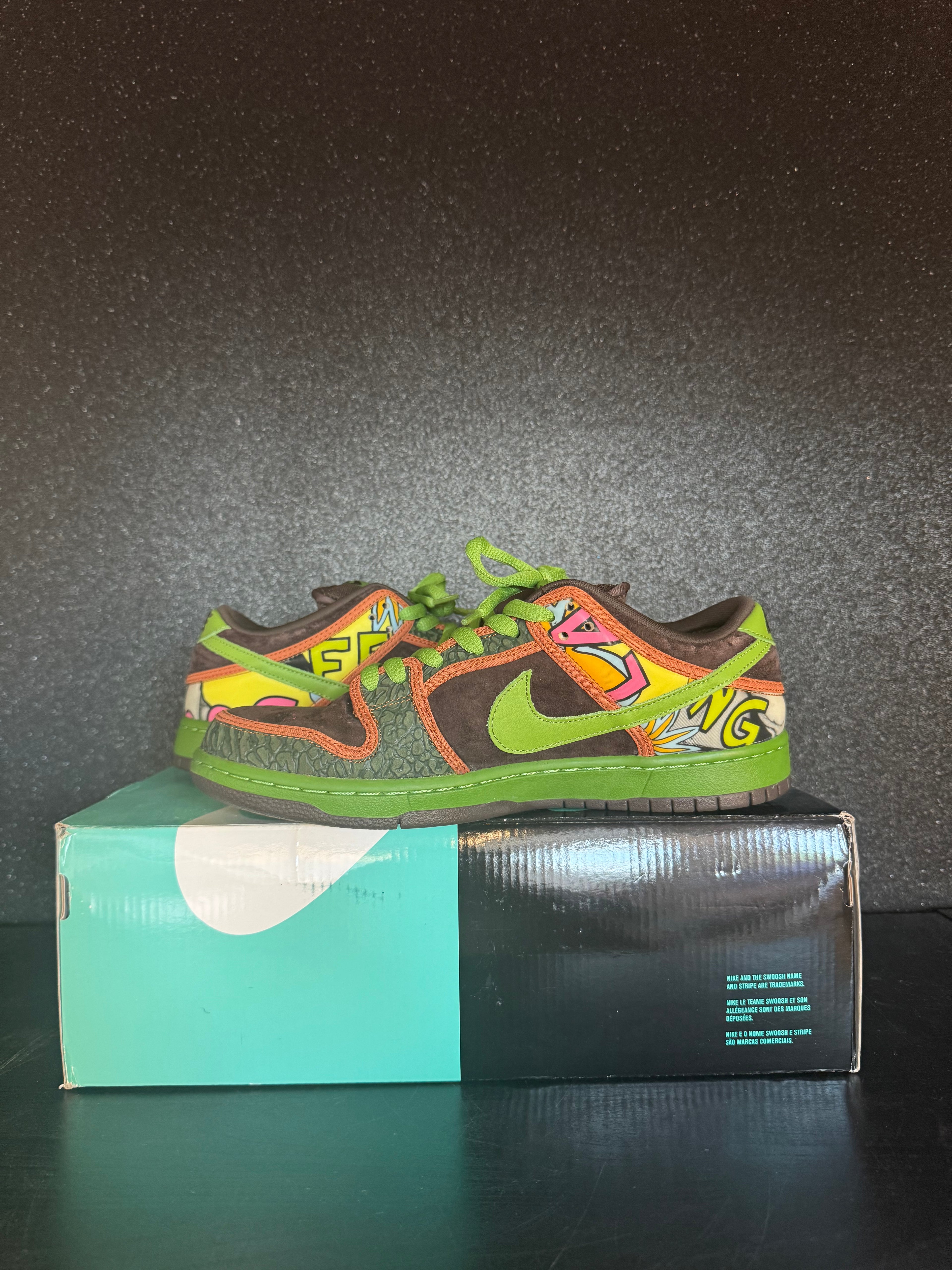 Nike SB Low 'De la Soul' Size 9 Preowned with box