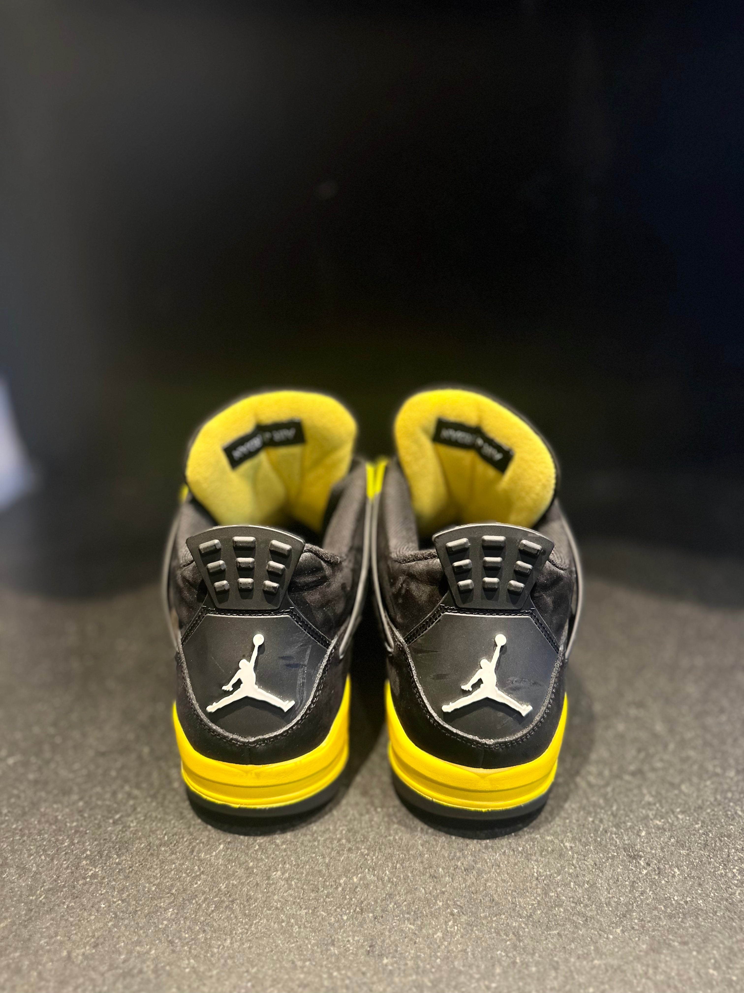 Jordan 4 "Thunder" Size 12 Preowned