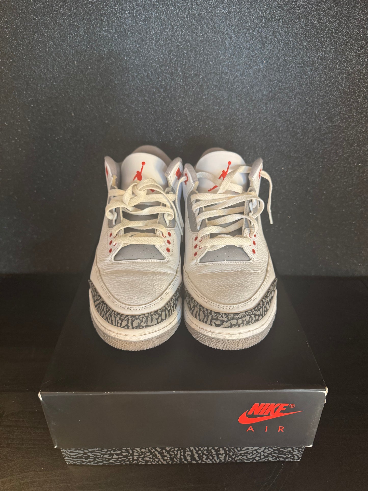 Jordan 3 'Fire Red 2022' Size 11 Preowned with box