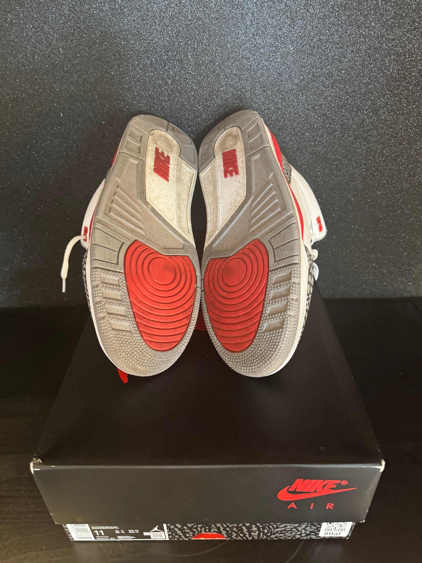 Jordan 3 'Fire Red 2022' Size 11 Preowned with box