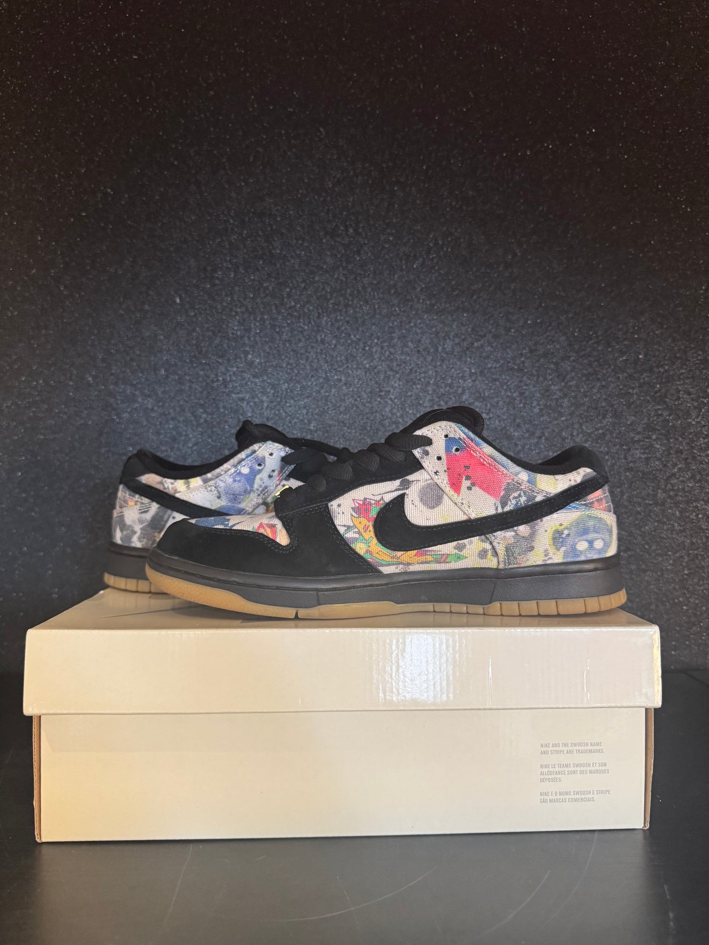 Nike SB Dunk Low 'Supreme Rammellzee' Size 9 Preowned with box