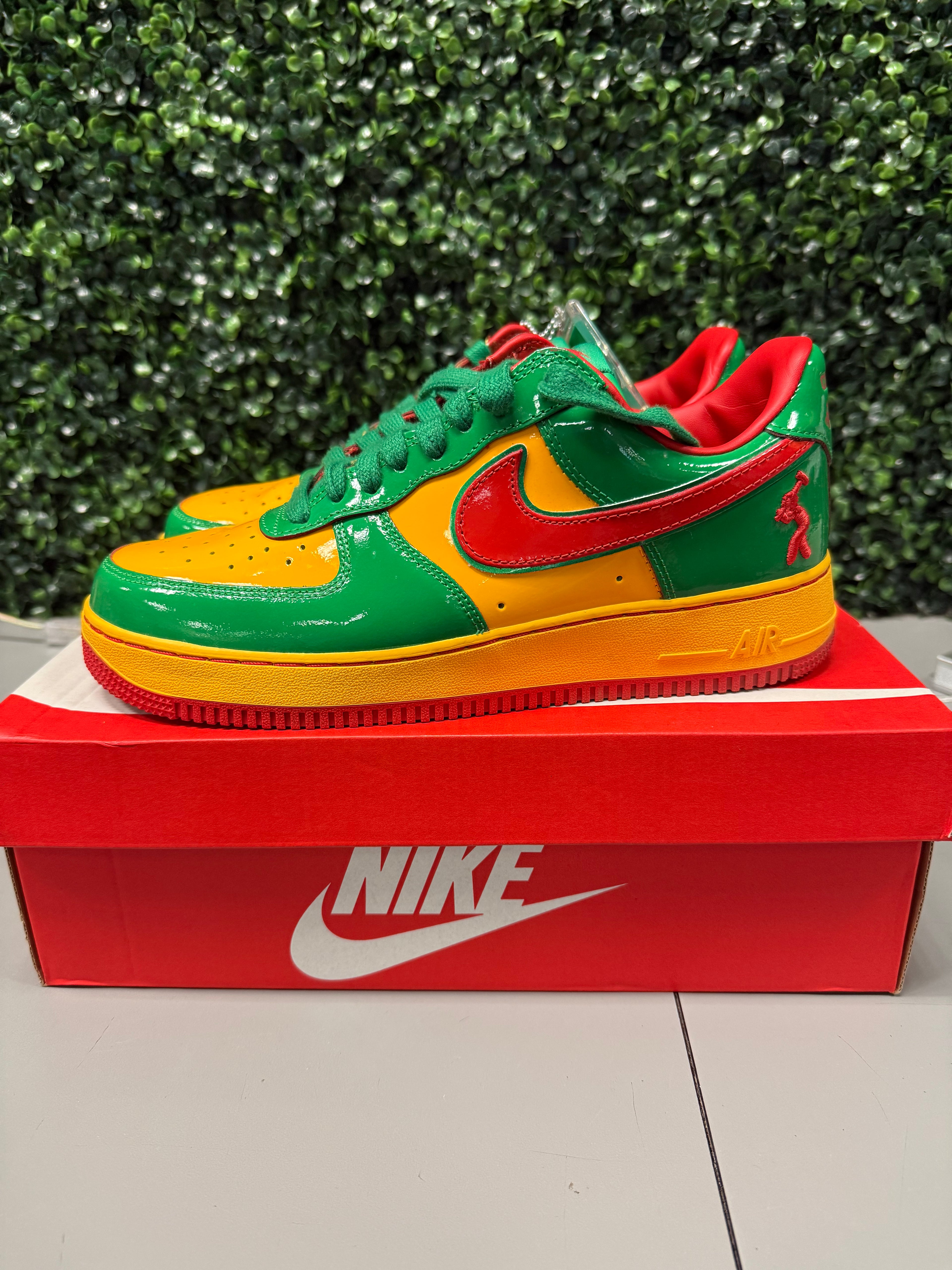 Nike Air Force 1 Low "Lil Yachty Concrete Boys" Lucky Green Size 9.5 Preowned Replacement box