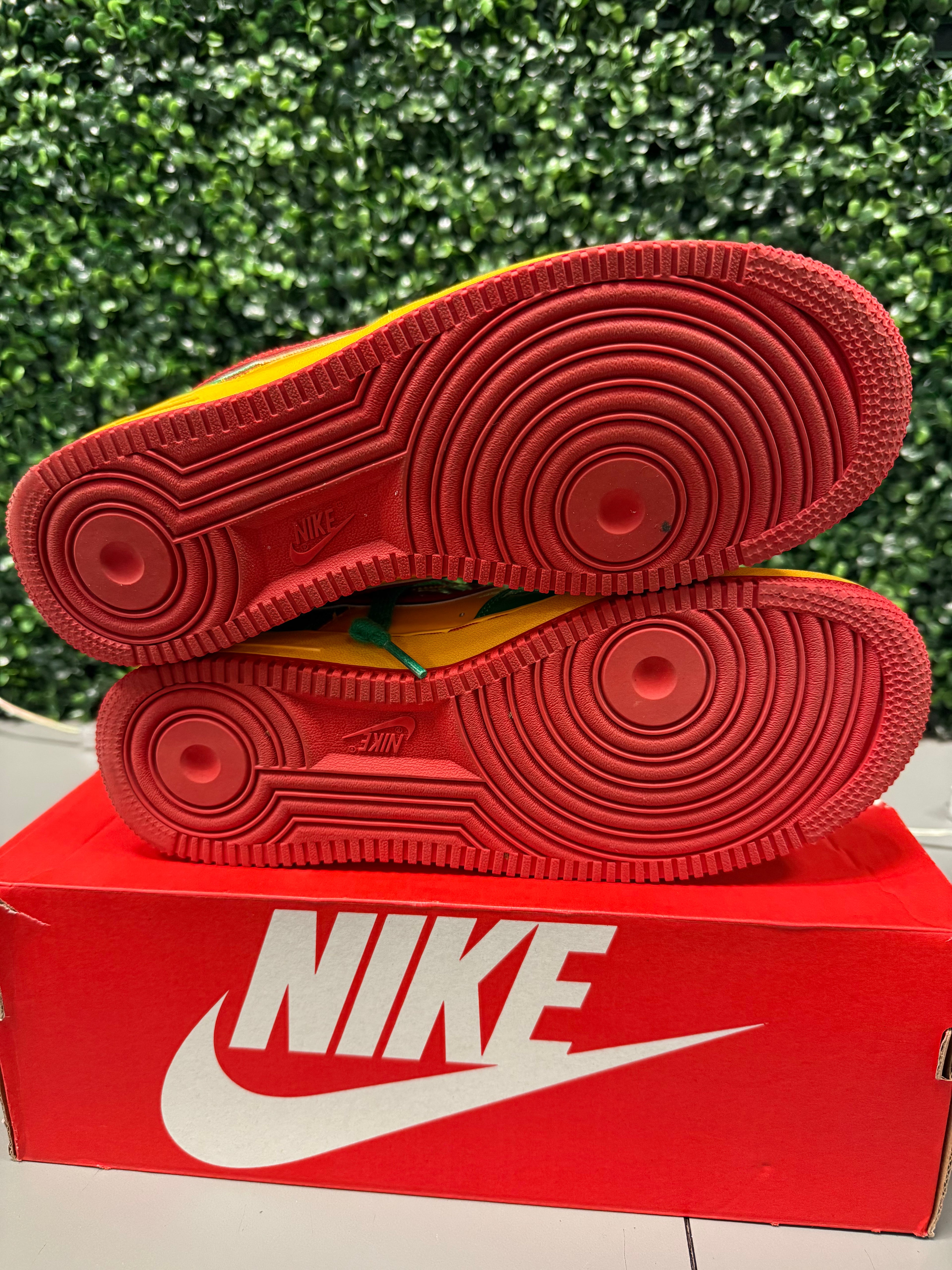 Nike Air Force 1 Low "Lil Yachty Concrete Boys" Lucky Green Size 9.5 Preowned Replacement box