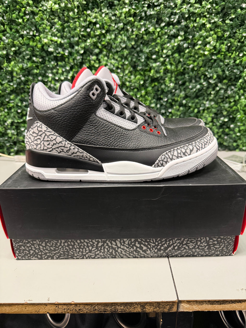 Jordan 3 Retro "Black Cement 2018" Size 10 Preowned