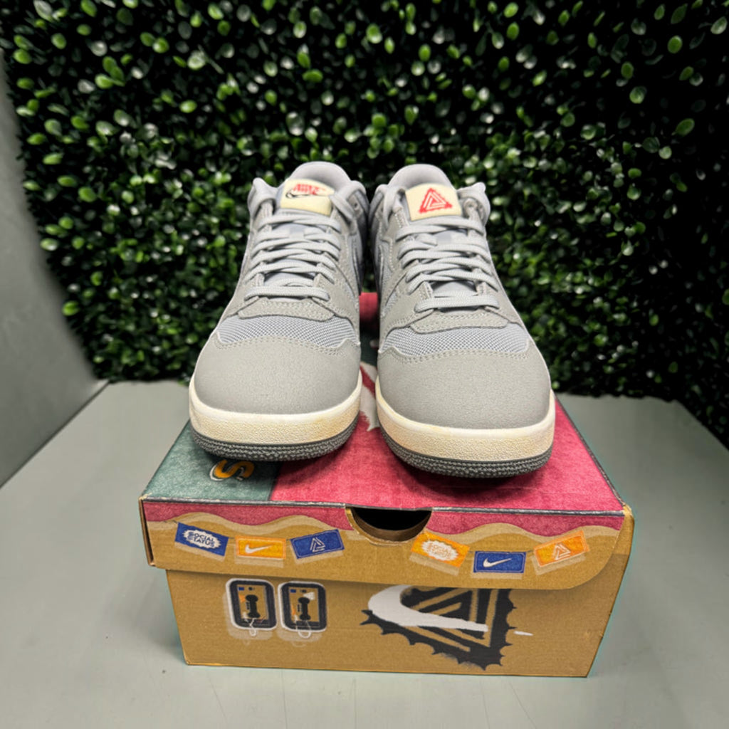 Nike Mac Attack ”Social Status” Size 10 Preowned