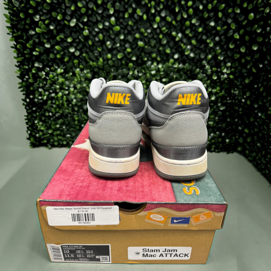 Nike Mac Attack ”Social Status” Size 10 Preowned