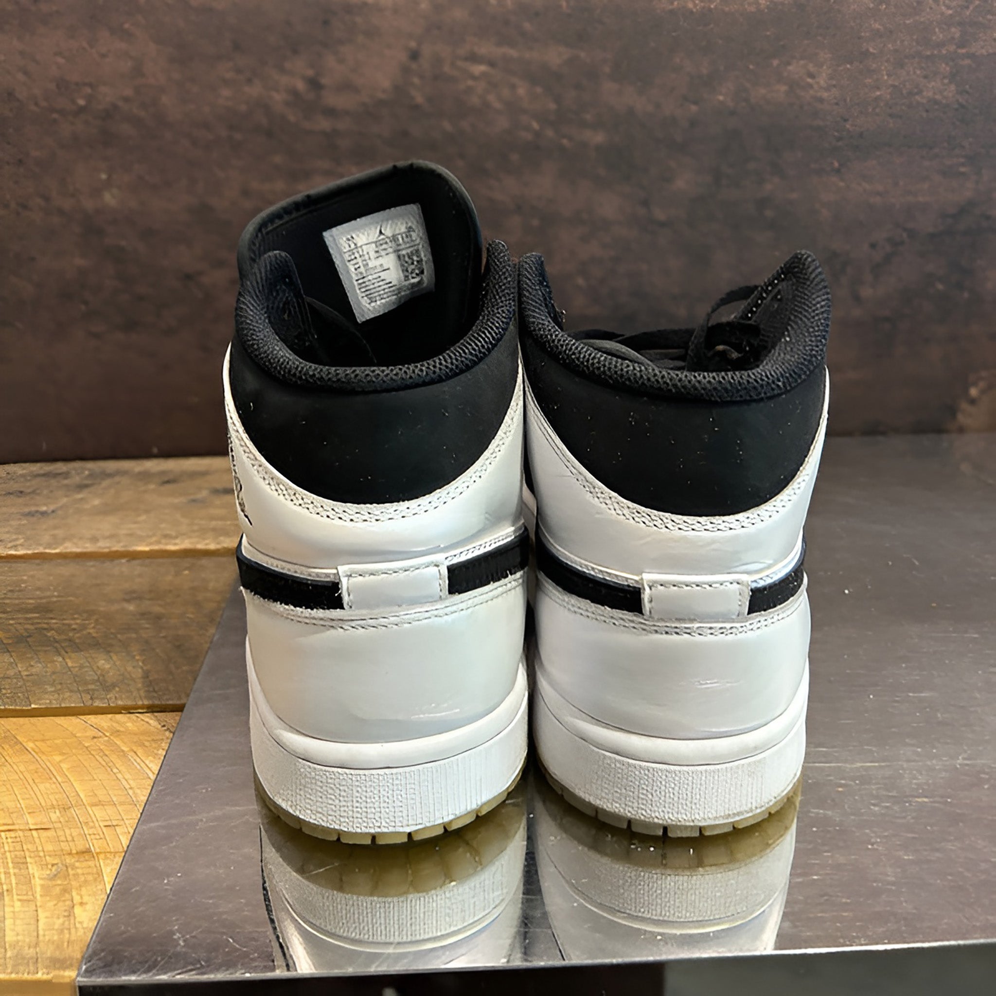 Jordan 1 Mid "Diamond Shorts" Size 7.5 Preowned