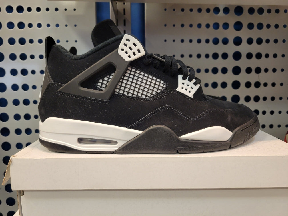 Jordan 4 "white thunder" size 14 preowned