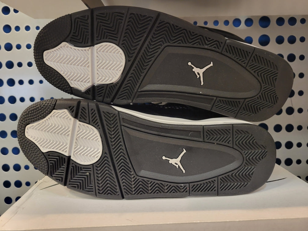 Jordan 4 "white thunder" size 14 preowned