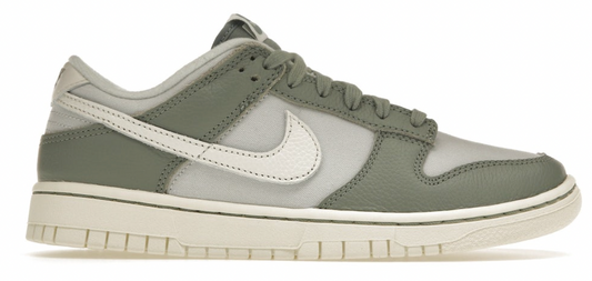 Nike Dunk Low "Mica Green"