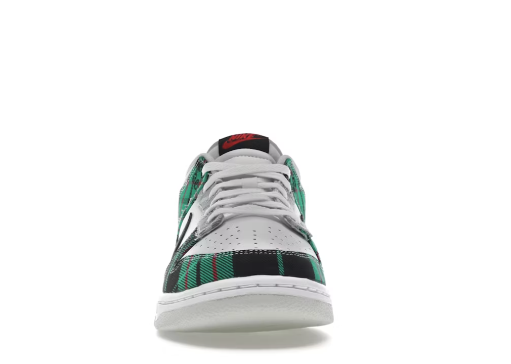 Nike Dunk Low "Plaid"