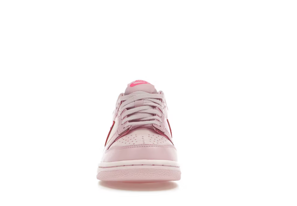 Nike Dunk Low "Triple Pink" (GS)