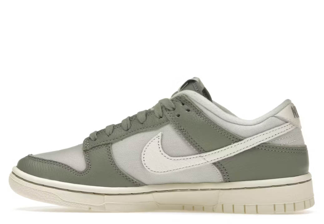 Nike Dunk Low "Mica Green"