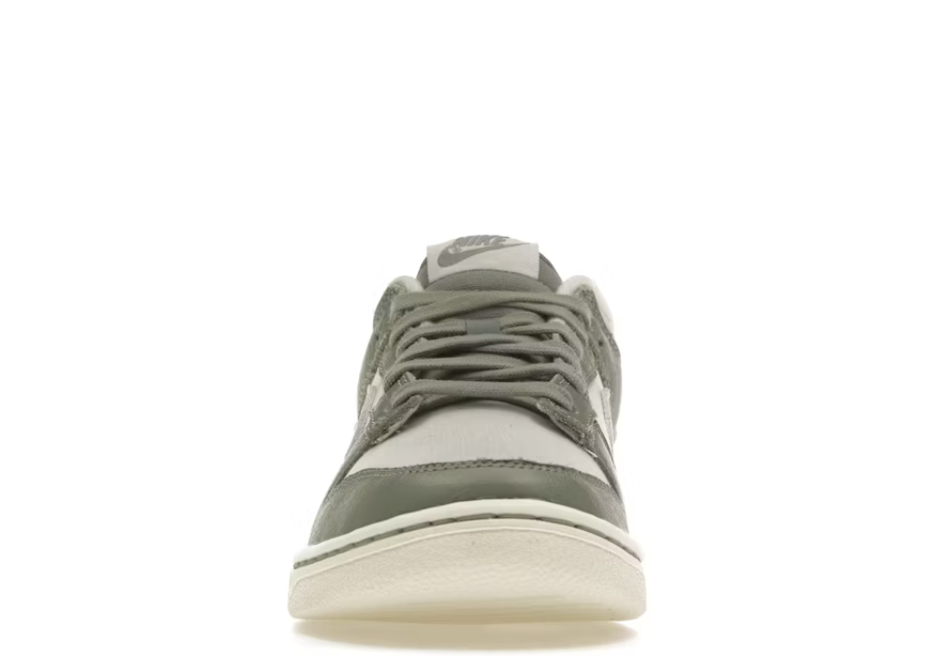 Nike Dunk Low "Mica Green"