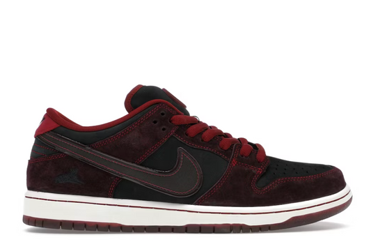 Nike SB Dunk Low "Riot Skateshop"