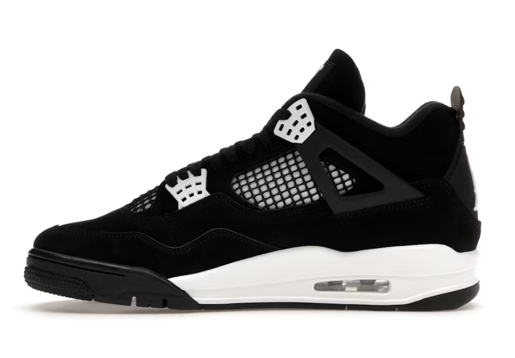 Jordan 4 Retro “White Thunder”