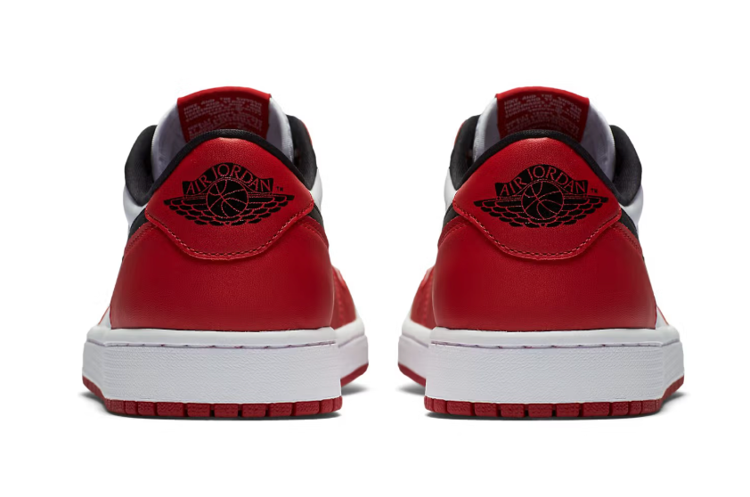 Jordan 1 Retro Low OG "Chicago 2025"